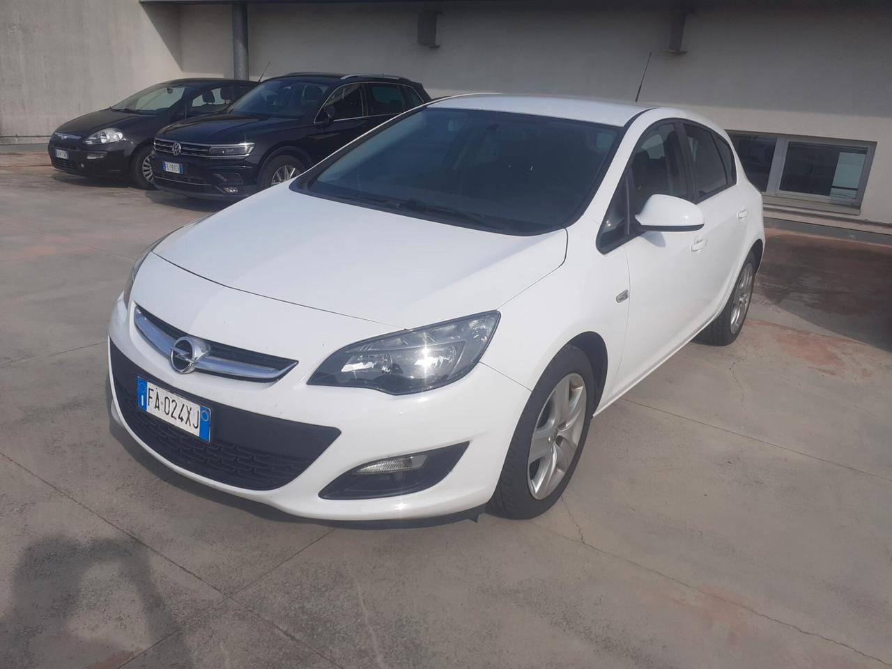 Opel Astra 1.6 CDTI Business - 2015