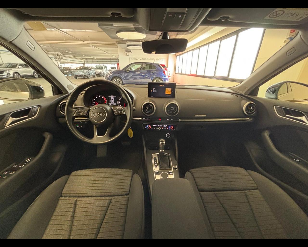 AUDI A3 IV 2020 Sportback - A3 Sportback 40 2.0 tfsi S line editi