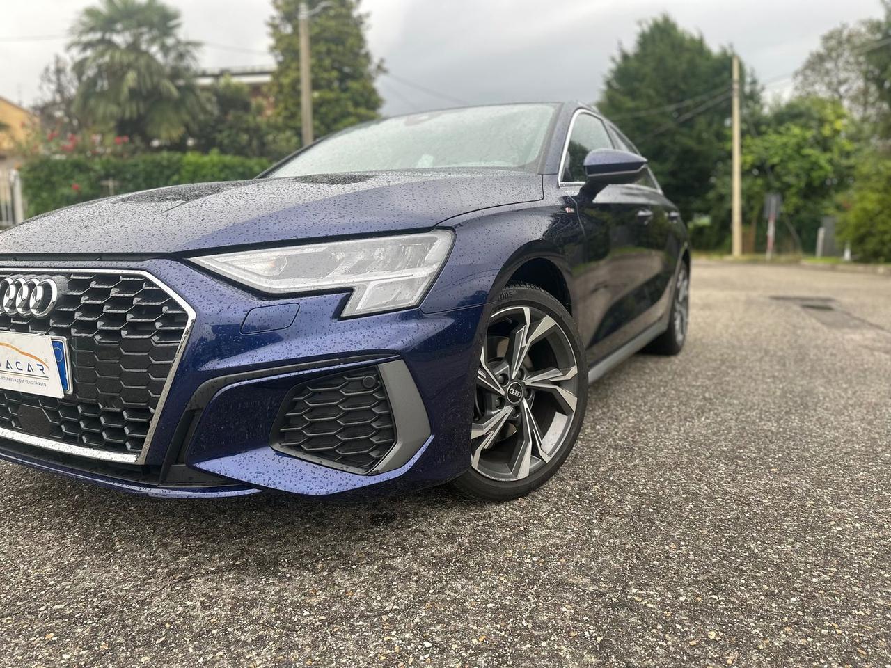 Audi A3 S Line Edition 1.5 30 g-tron #5730