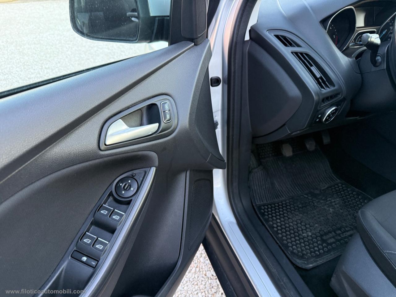 FORD Focus 1.5 TDCi 120 CV S&S SW Business CRPLAY - NAVI