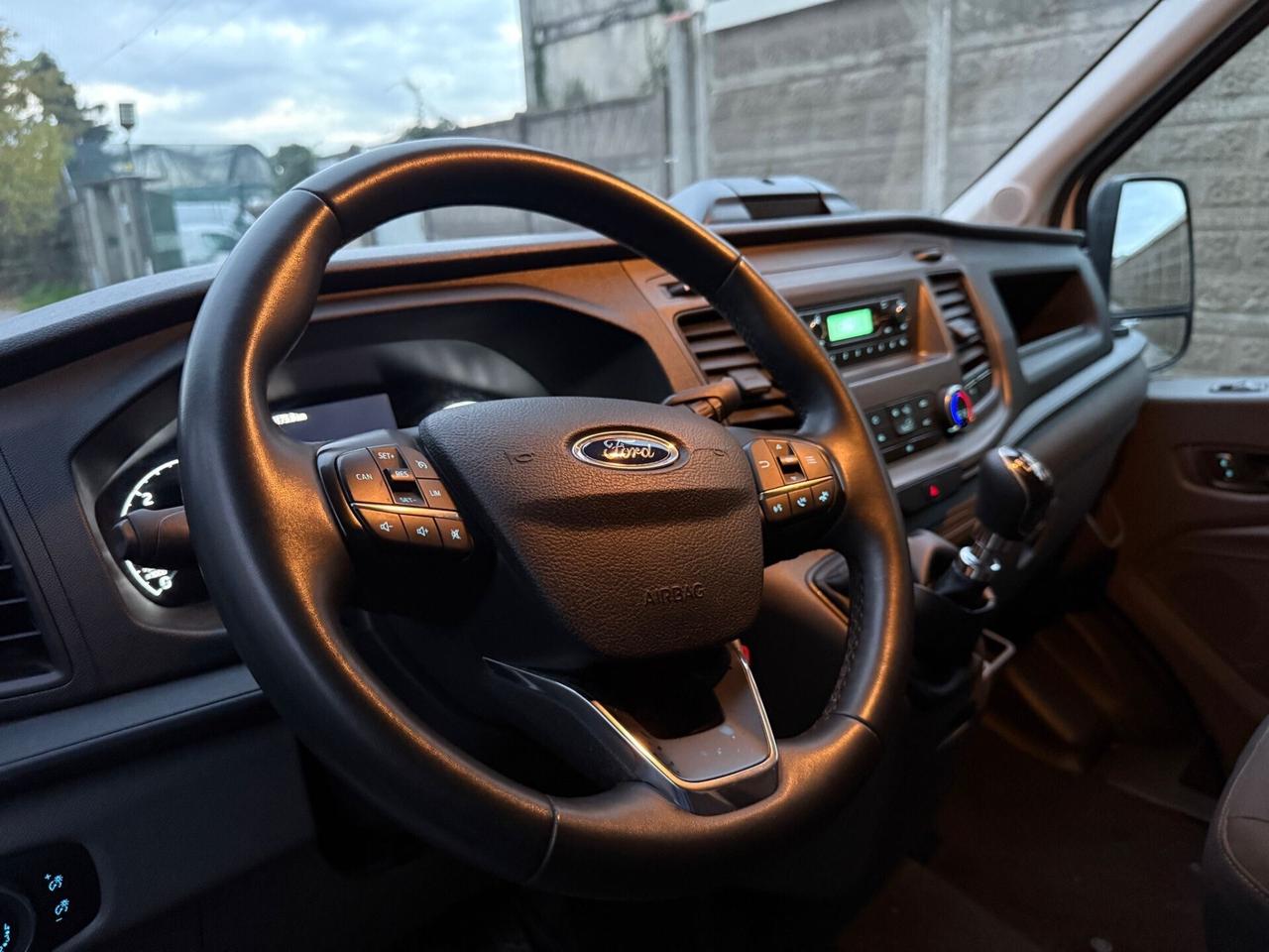 Ford Transit L2H2 2023