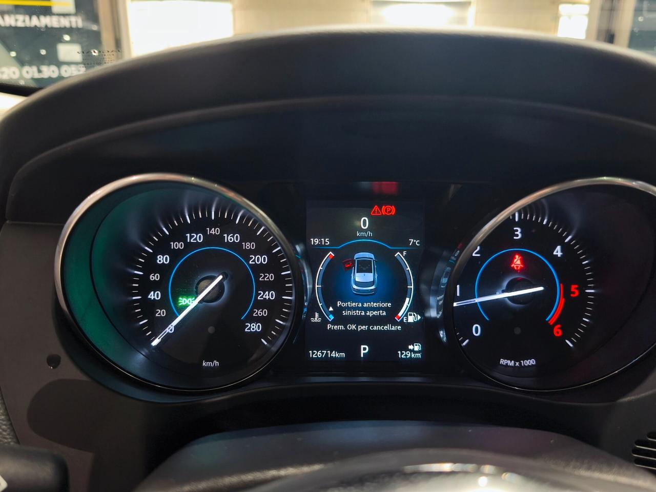 Jaguar F-Pace 2.0 D 180 CV AWD aut. R-SPORT 2018