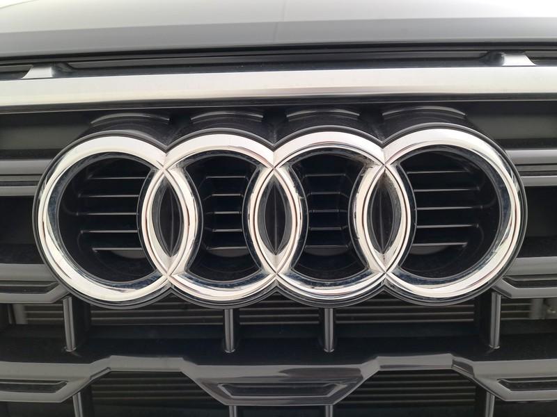 Audi Q2 30 1.0 tfsi business advanced 110cv