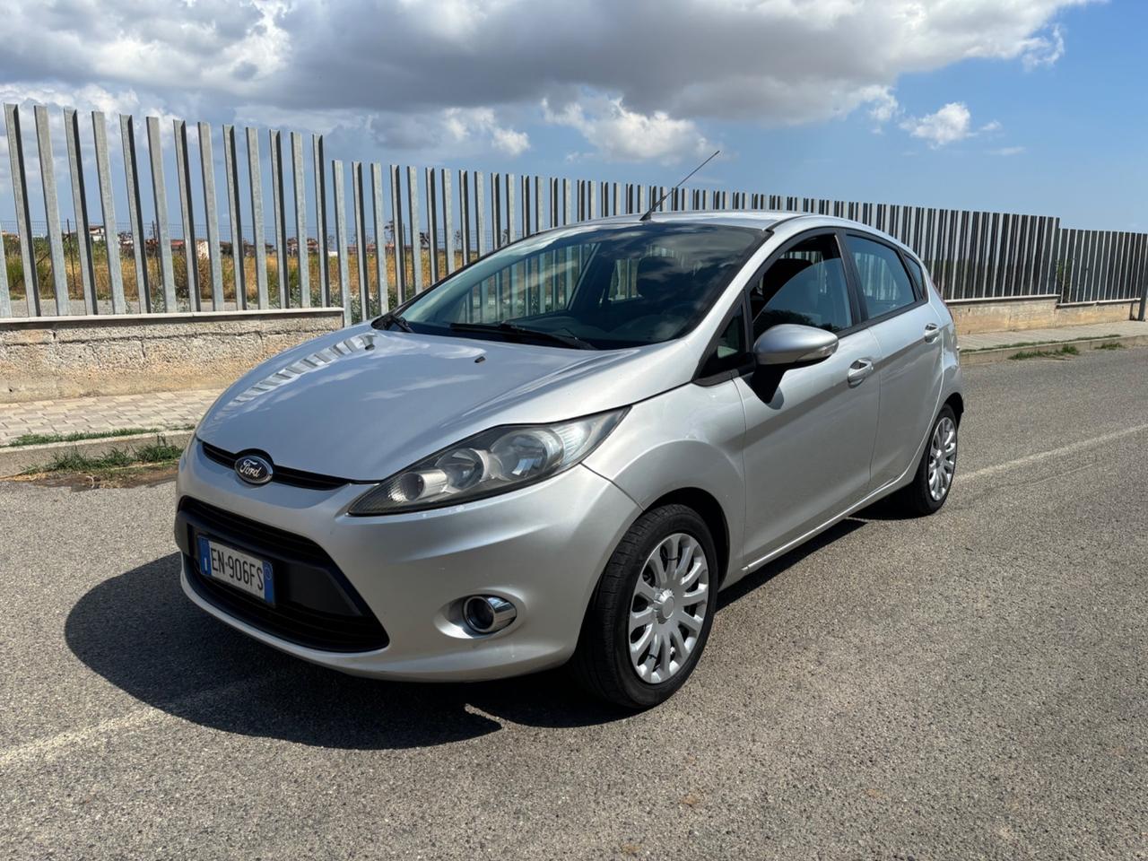 Ford Fiesta 1.4 5 porte Bz.- GPL Business