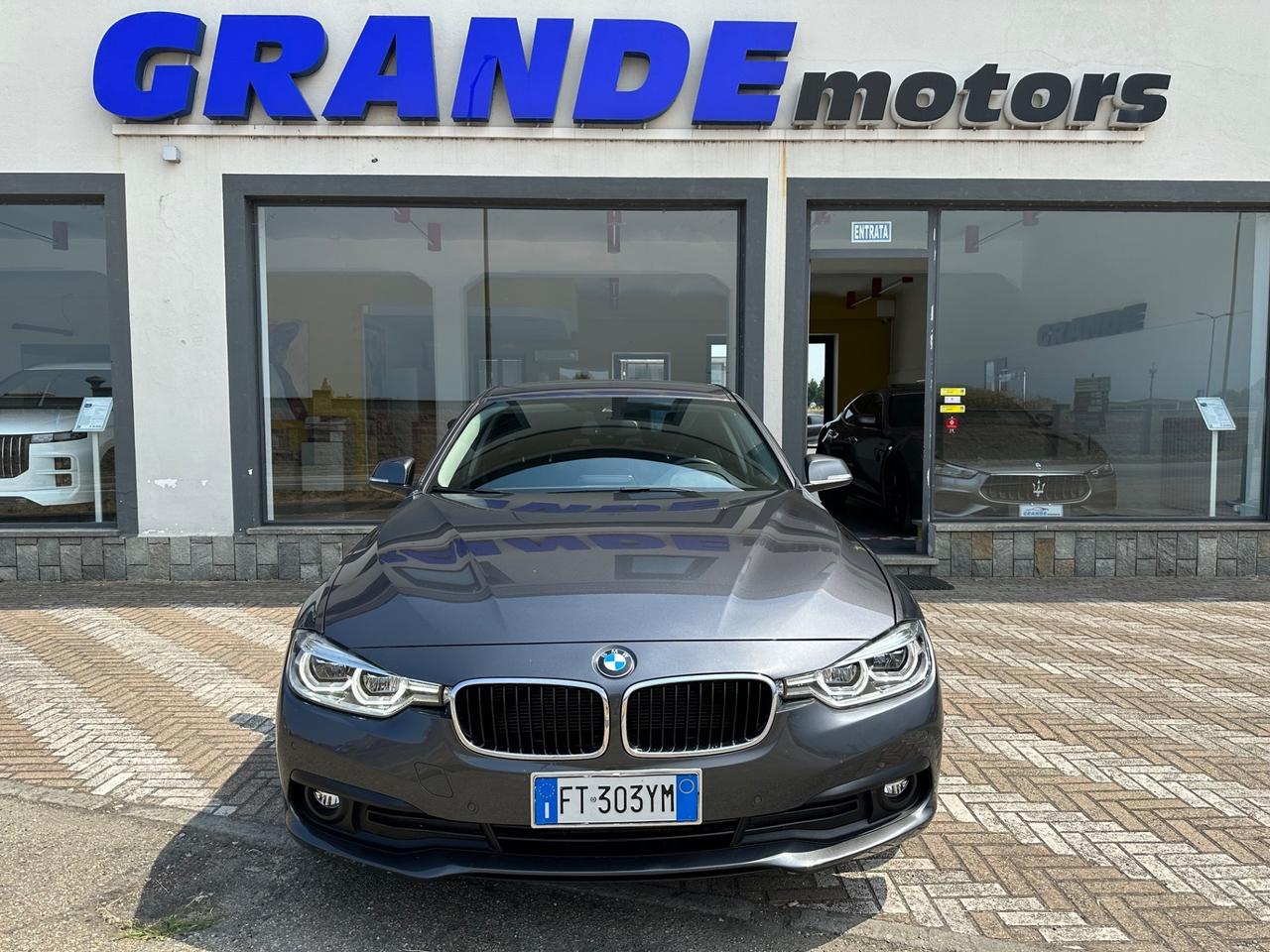 BMW Serie 3 F30 Berlina 318d Sport auto *NO VINCOLI*