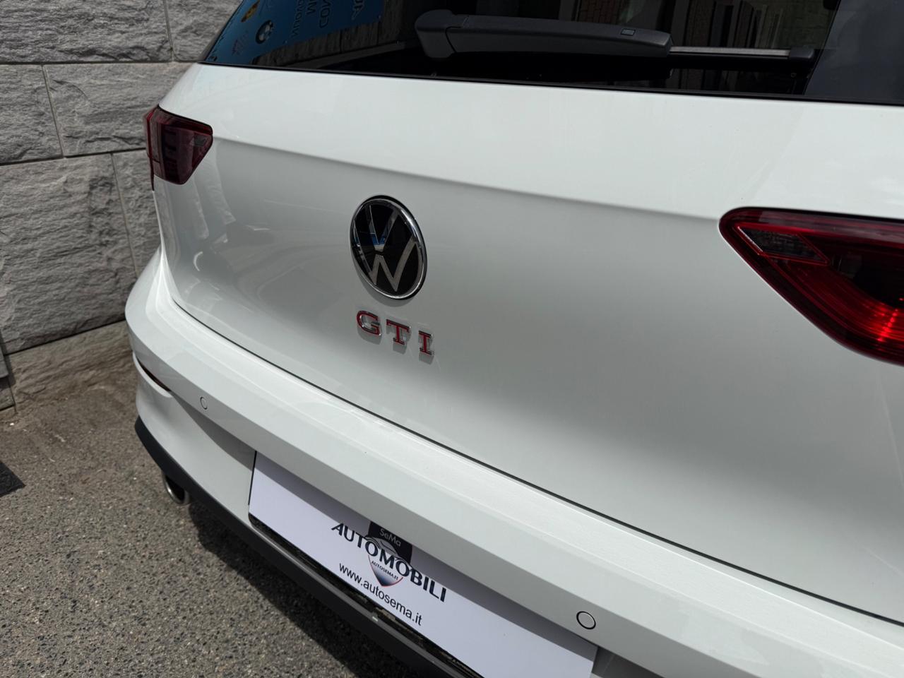 Volkswagen Golf GTI 2.0 TSI DSG PERFORMANCE