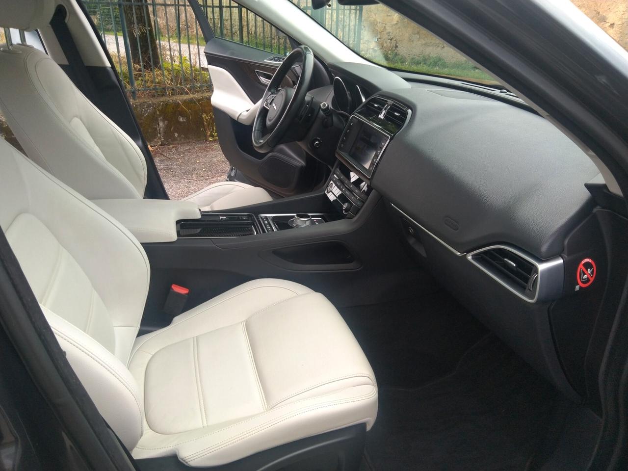 Jaguar F-Pace 2.0 D 180 CV AWD aut. Portfolio
