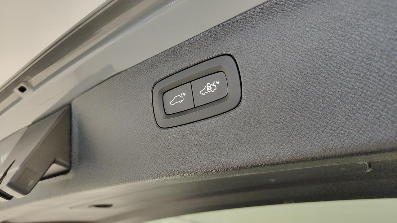 VOLVO XC90 2.0 t8 phev Plus Dark awd 7p.ti auto