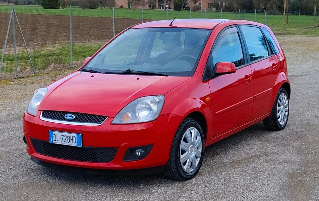 Ford Fiesta 1.4 TDCi 5p. Ghia