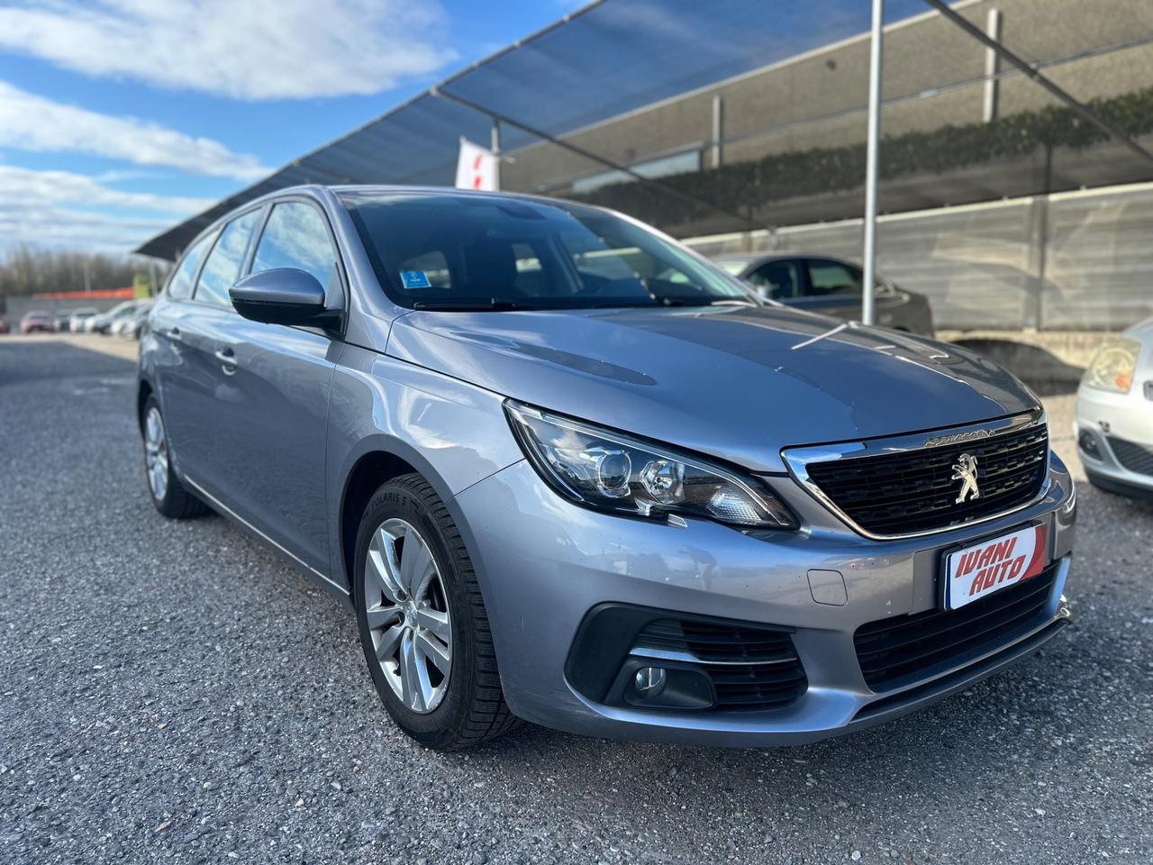 Peugeot 308 BlueHDi 120 IN ARRIVO