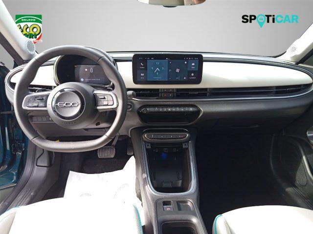 FIAT 600 Hybrid 100 CV DCT MHEV La Prima