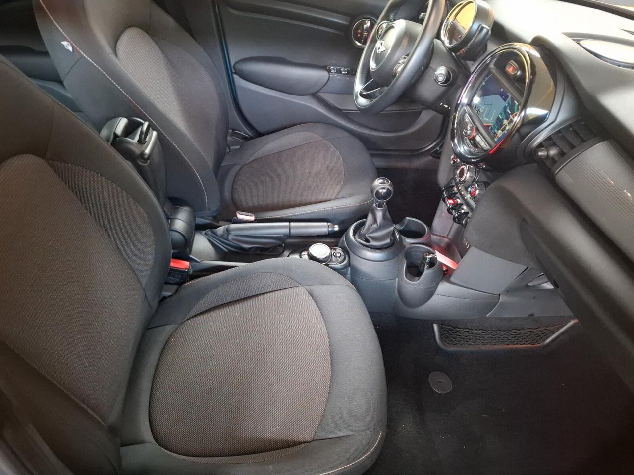 Mini COOPER 15 136CV 100 KW BENZINA NAVIGATORE