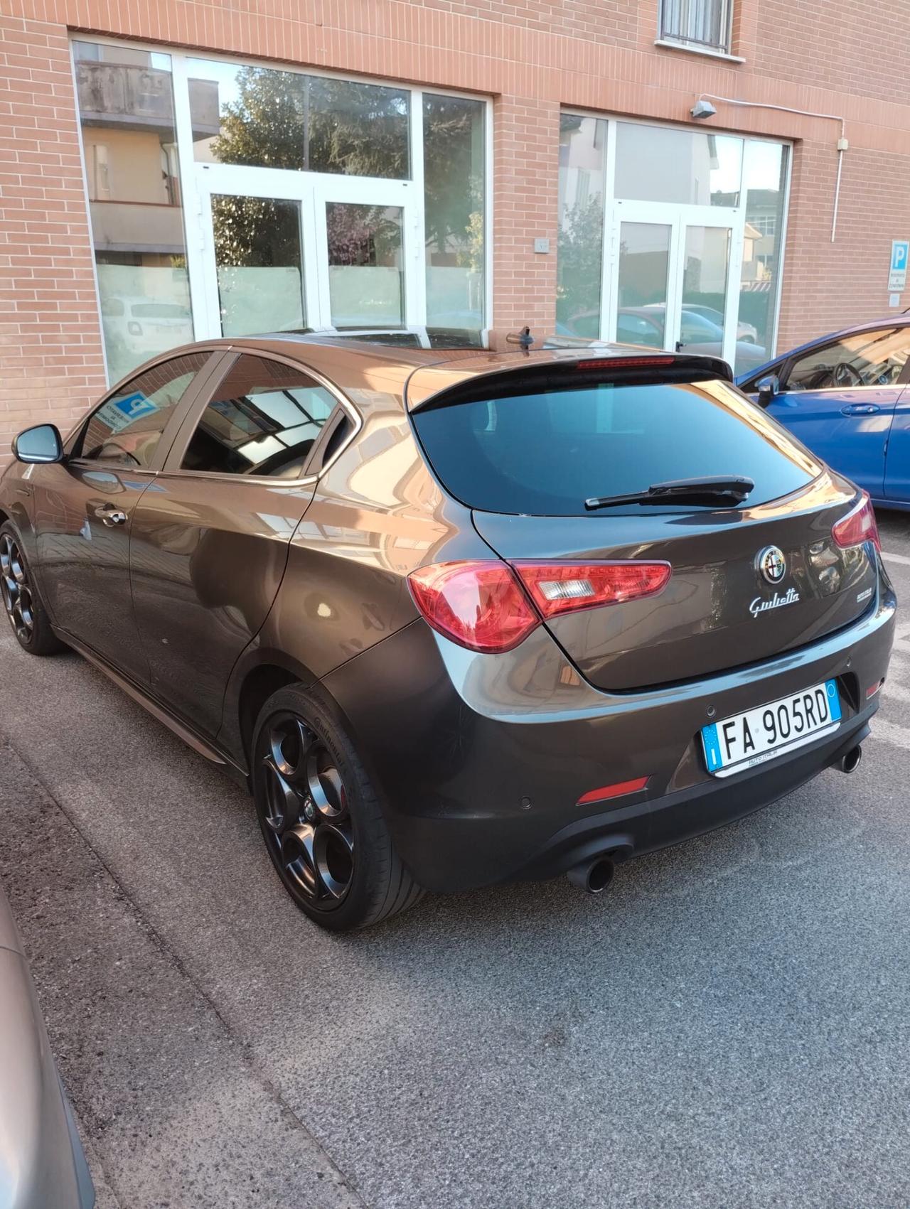 Alfa Romeo Giulietta 1750 Turbo TCT Quadrifoglio Verde