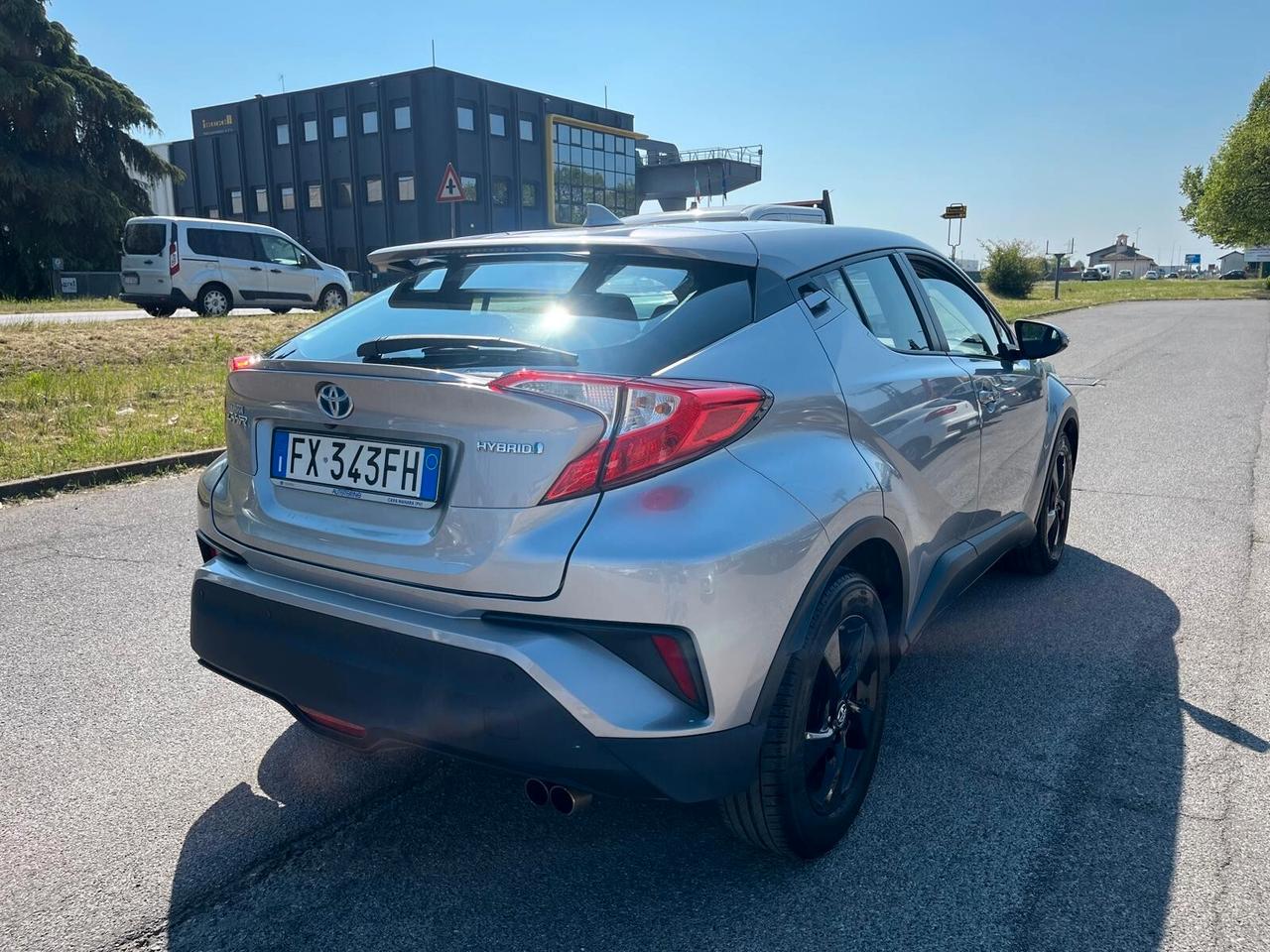Toyota C-HR 1.8 Hybrid E-CVT Active