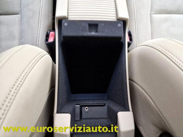 VOLVO V60 T3 Powershift Kinetic