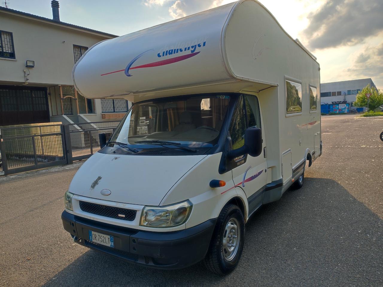 Ford TRANSIT CAMPER 6POSTI LETTO CHALLENGER