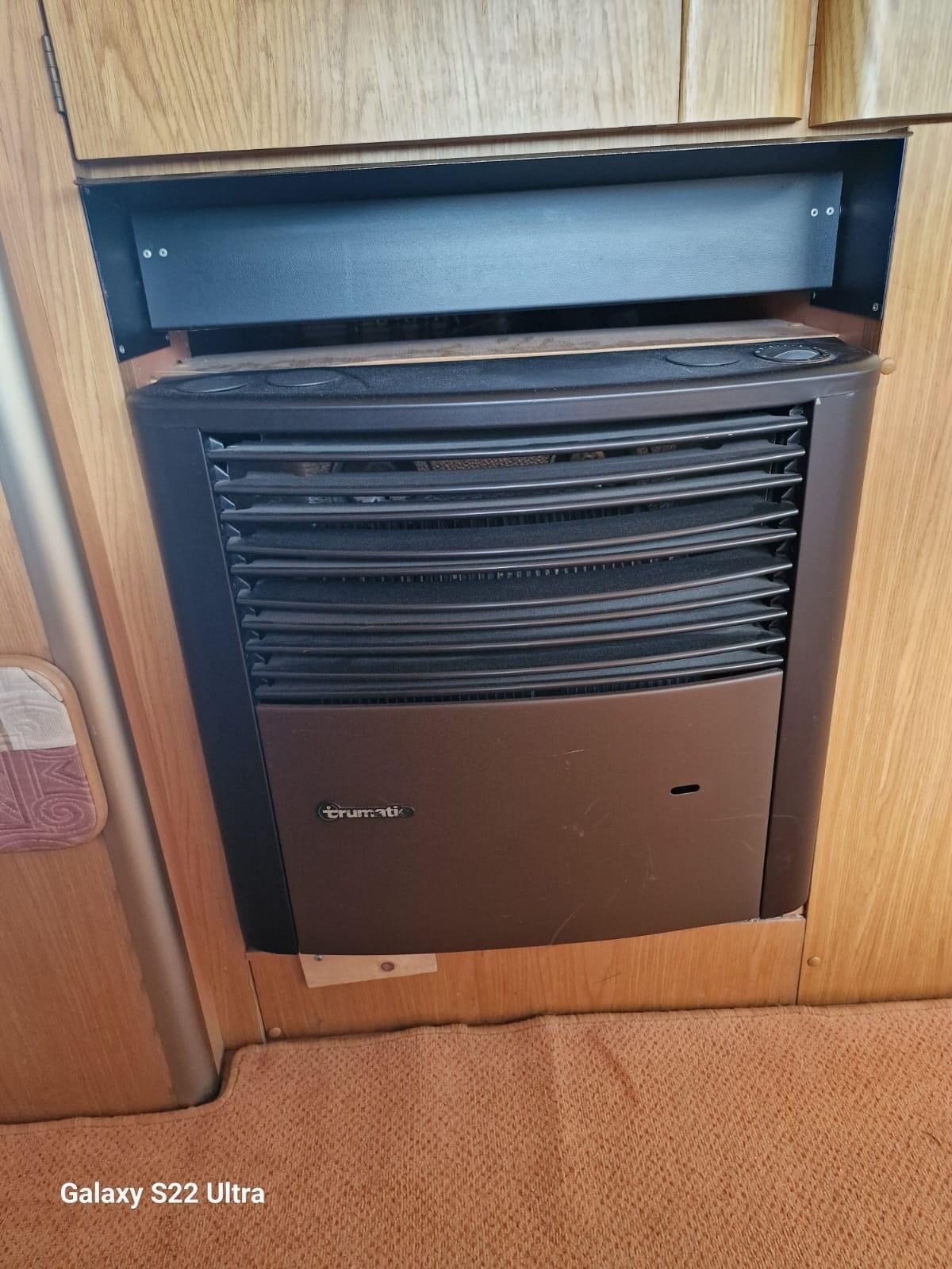 122 laika Ecovip 2 MANSARDATO del 2000 in saldo