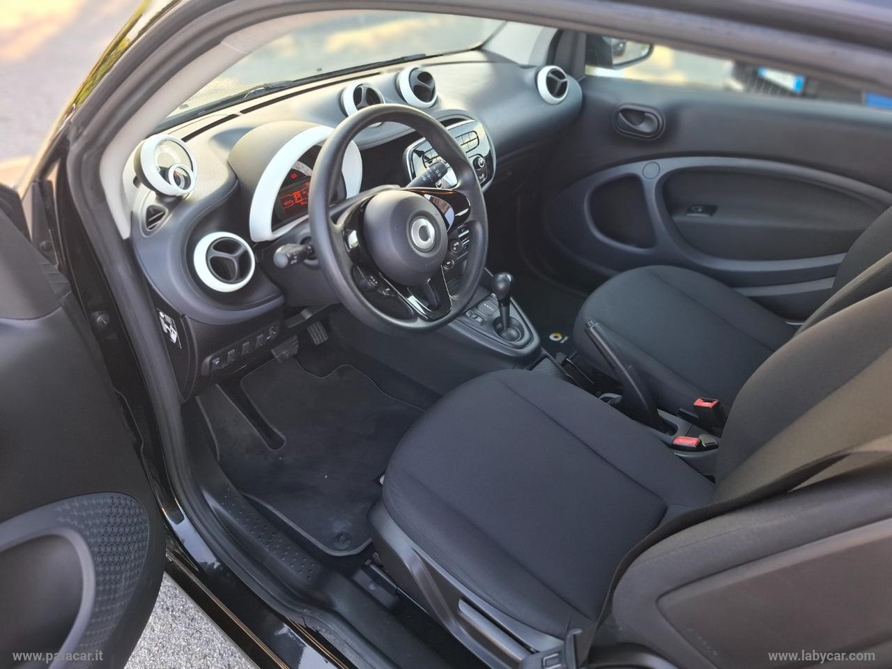 SMART fortwo EQ Parisblue