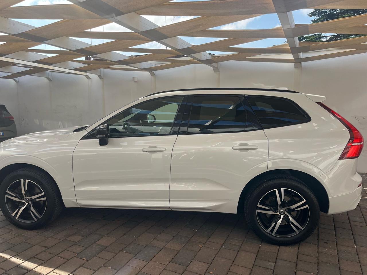 Volvo XC 60 XC60 B4 (d) Geartronic R-design
