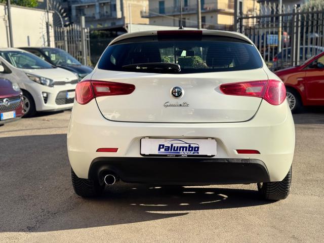ALFA ROMEO Giulietta 1.6 JTDm-2 105 CV Distinctive