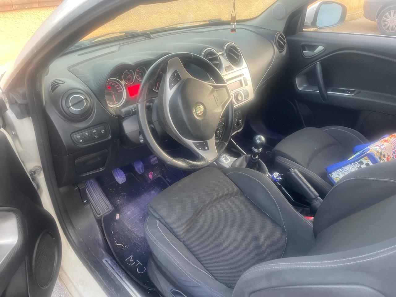 Alfa Romeo MiTo 1.3 JTDm-2 95 CV S&S Distinctive Sport Pack