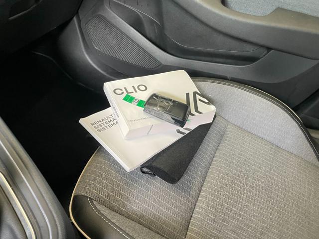 RENAULT Clio TCE 90CV 5 PORTE TECHNO
