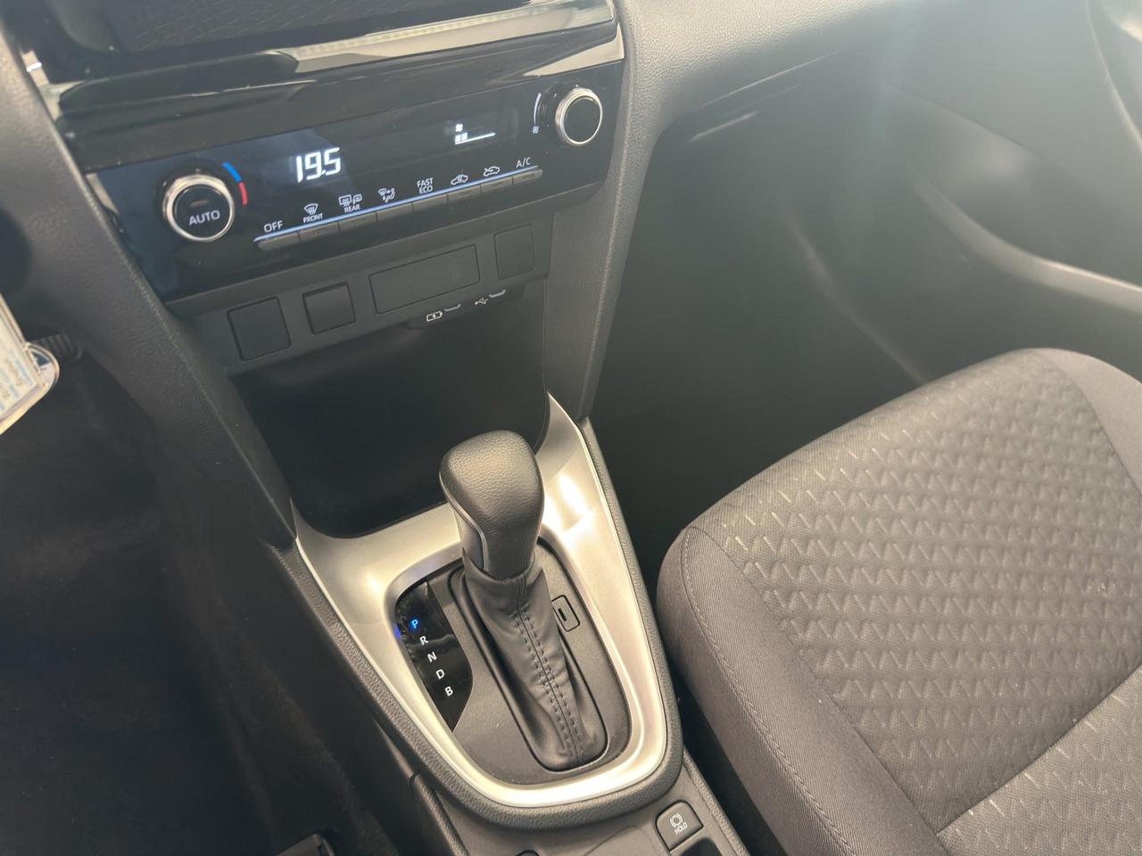 Toyota Yaris Cross 1.5h Active fwd 116cv e-cvt