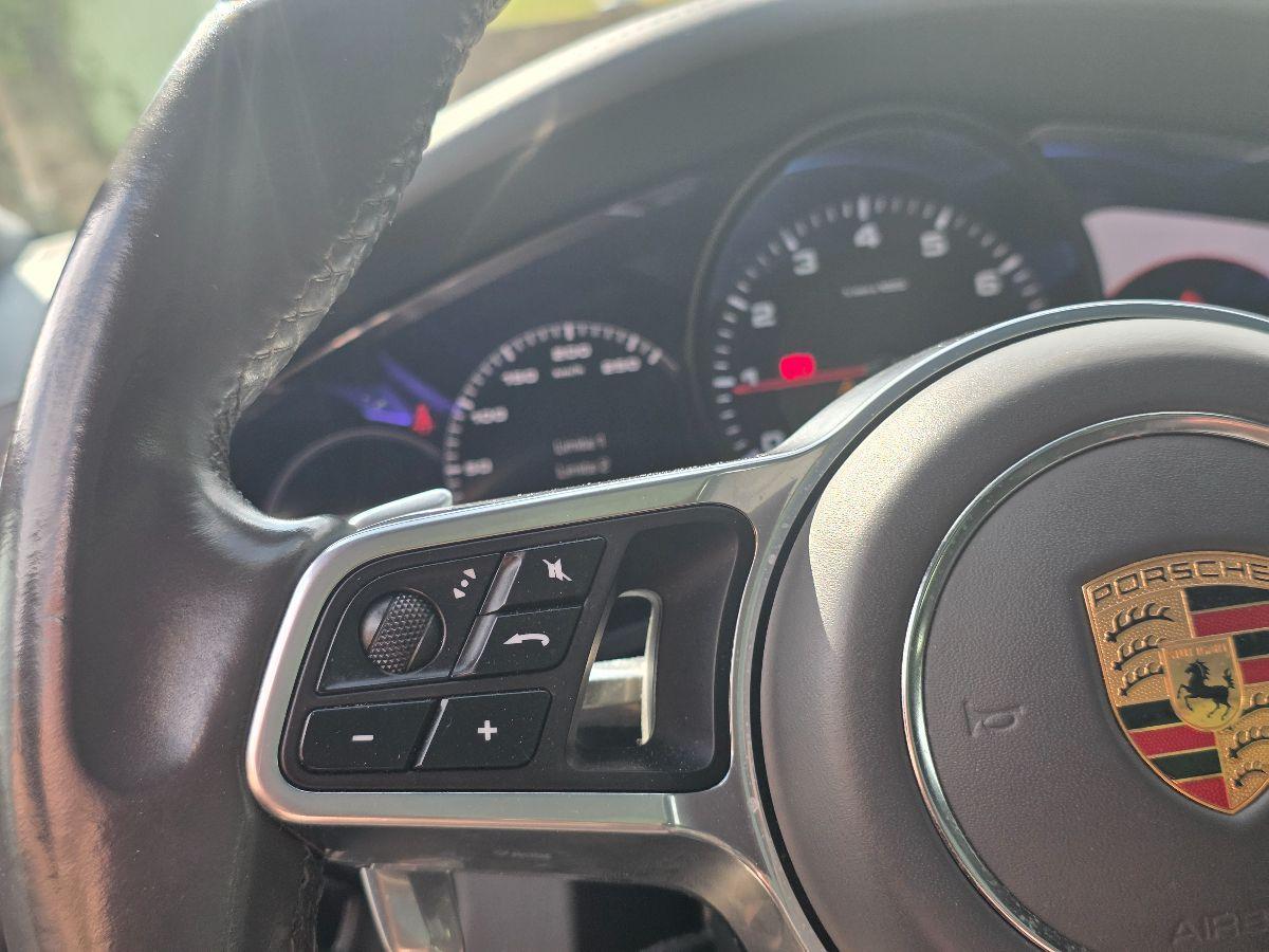 PORSCHE CAYENNE COUPE 3.0 V6 BENZ GARANZ. UFF.