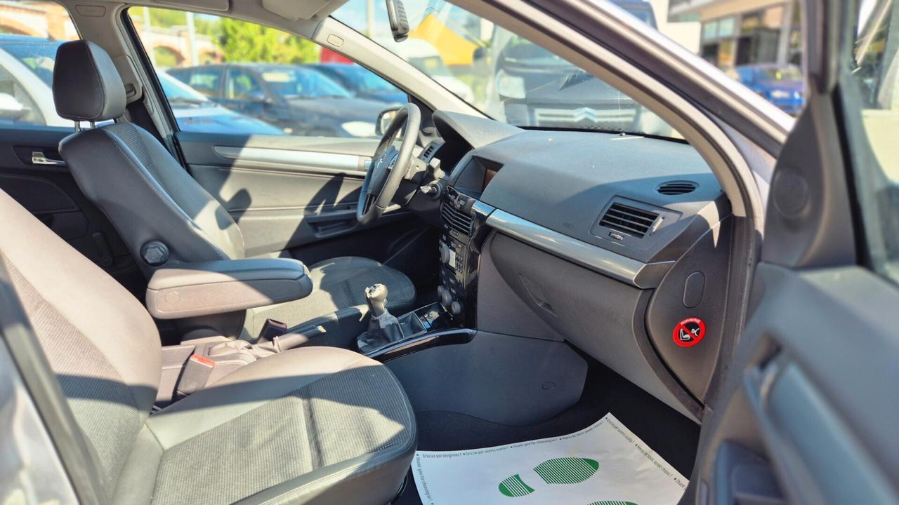 Opel Astra 1.6 BENZ ,5p /ok neopatentati/Frizione nuova