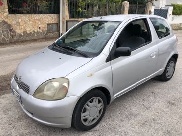 Toyota Yaris 1.0i 16V cat 3 porte Sol