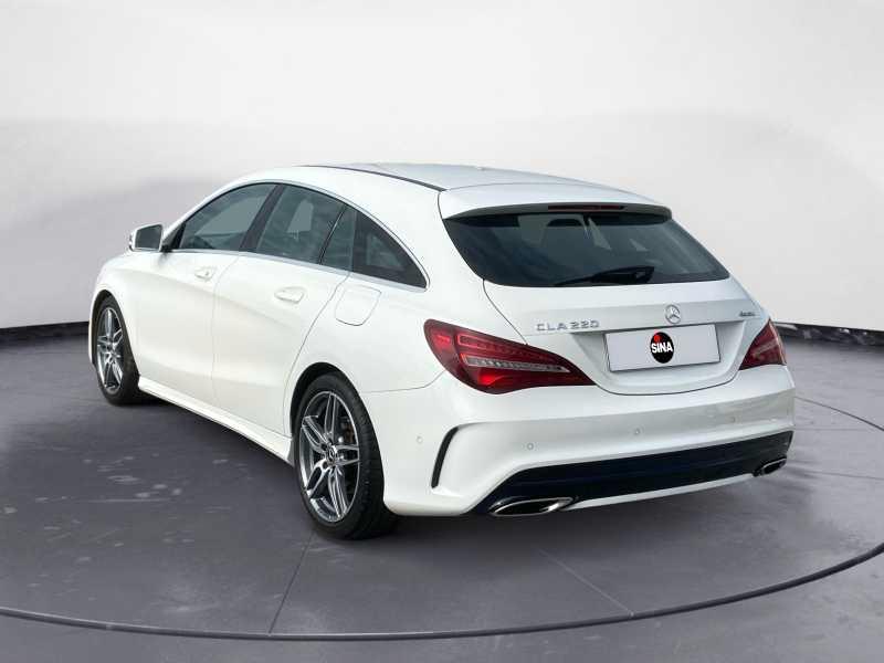 Mercedes-Benz CLA Shooting Brake 220 Premium 4matic AuTo