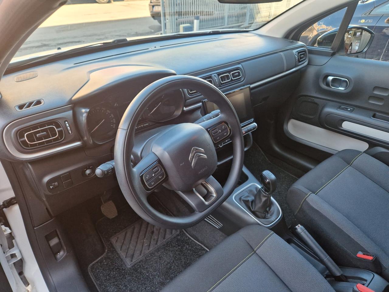 Citroen C3 3A SERIE PURETECH 83 S&S SHINE