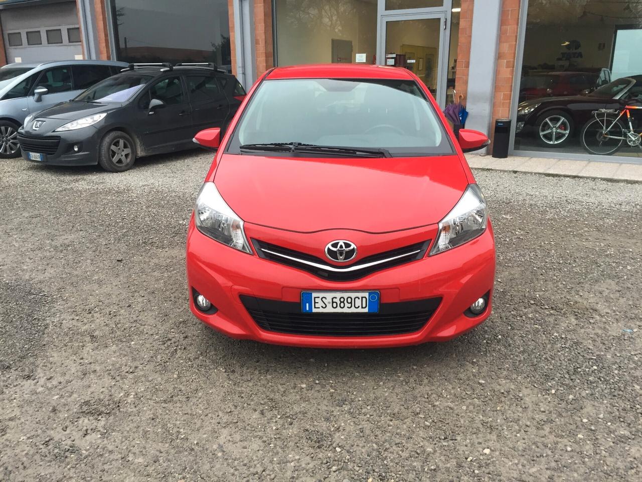 Toyota Yaris 1.0 5 porte Lounge
