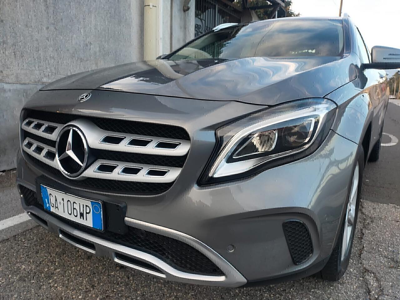 Mercedes-benz GLA 220 d Automatic 4Matic Premium