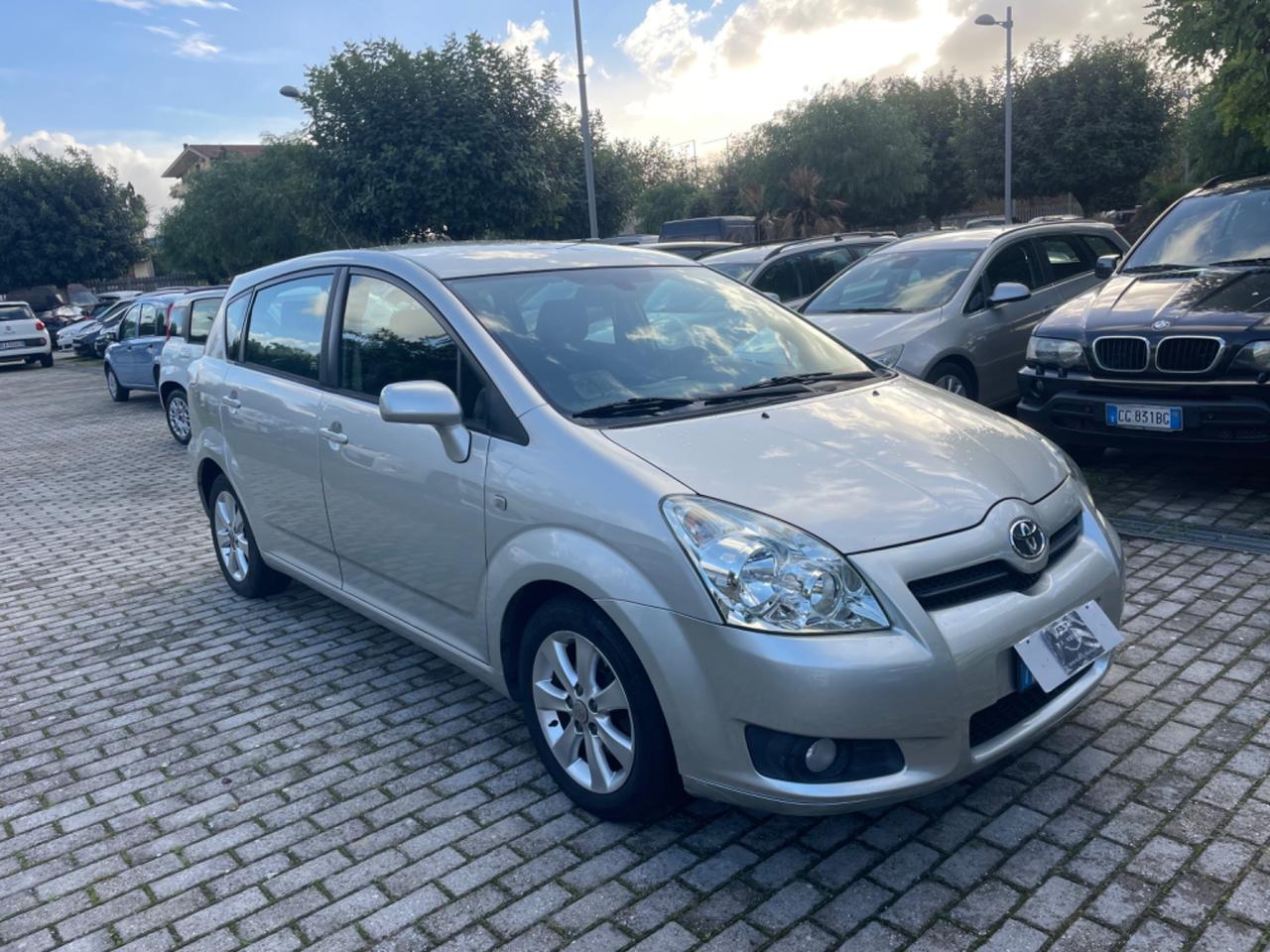 Toyota Corolla Verso 2.2 16V D-4D Sol 7 posti