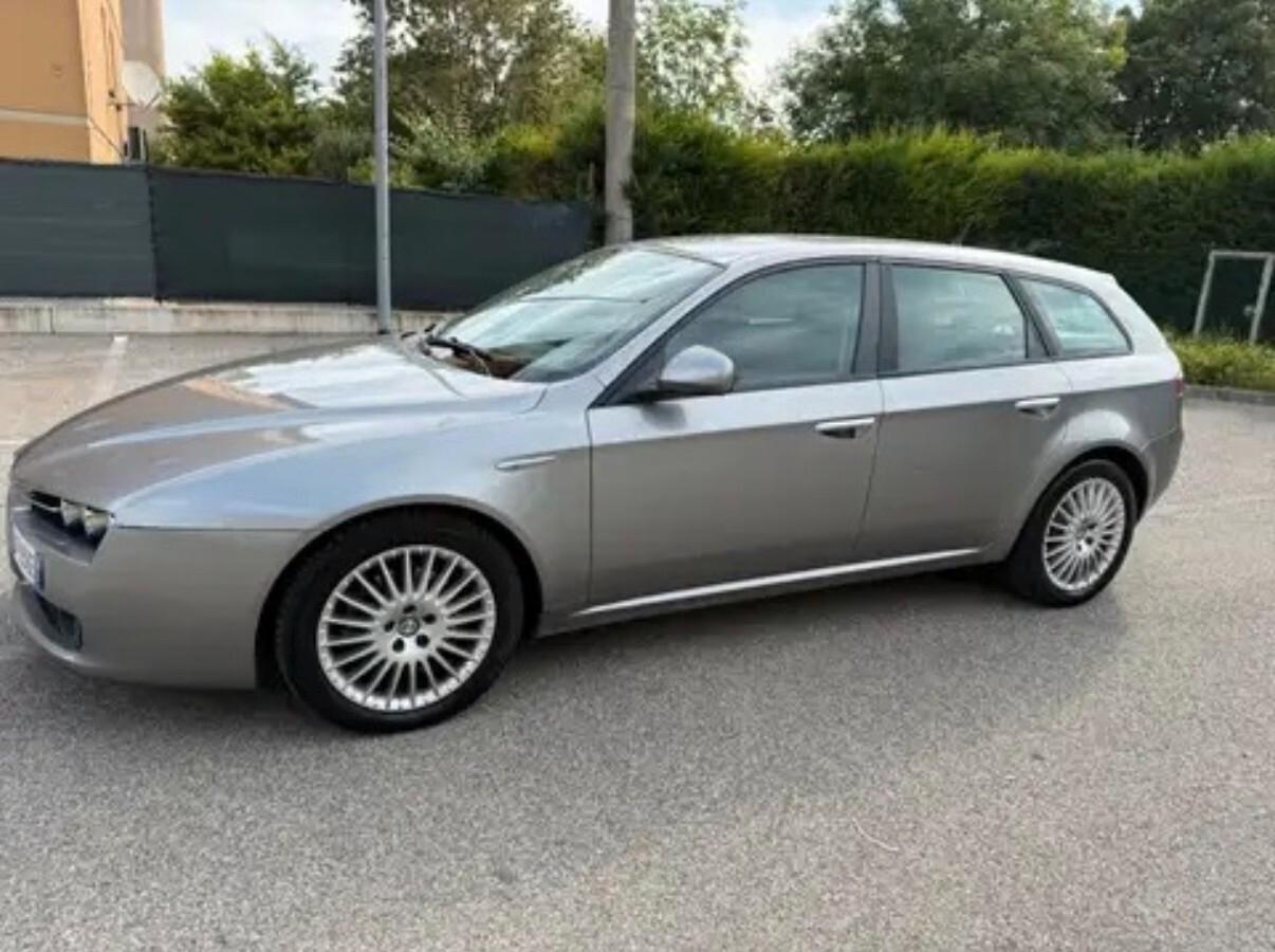 Alfa Romeo 159 SW 1.9 jtdm -