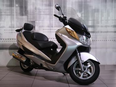 Suzuki Burgman 400