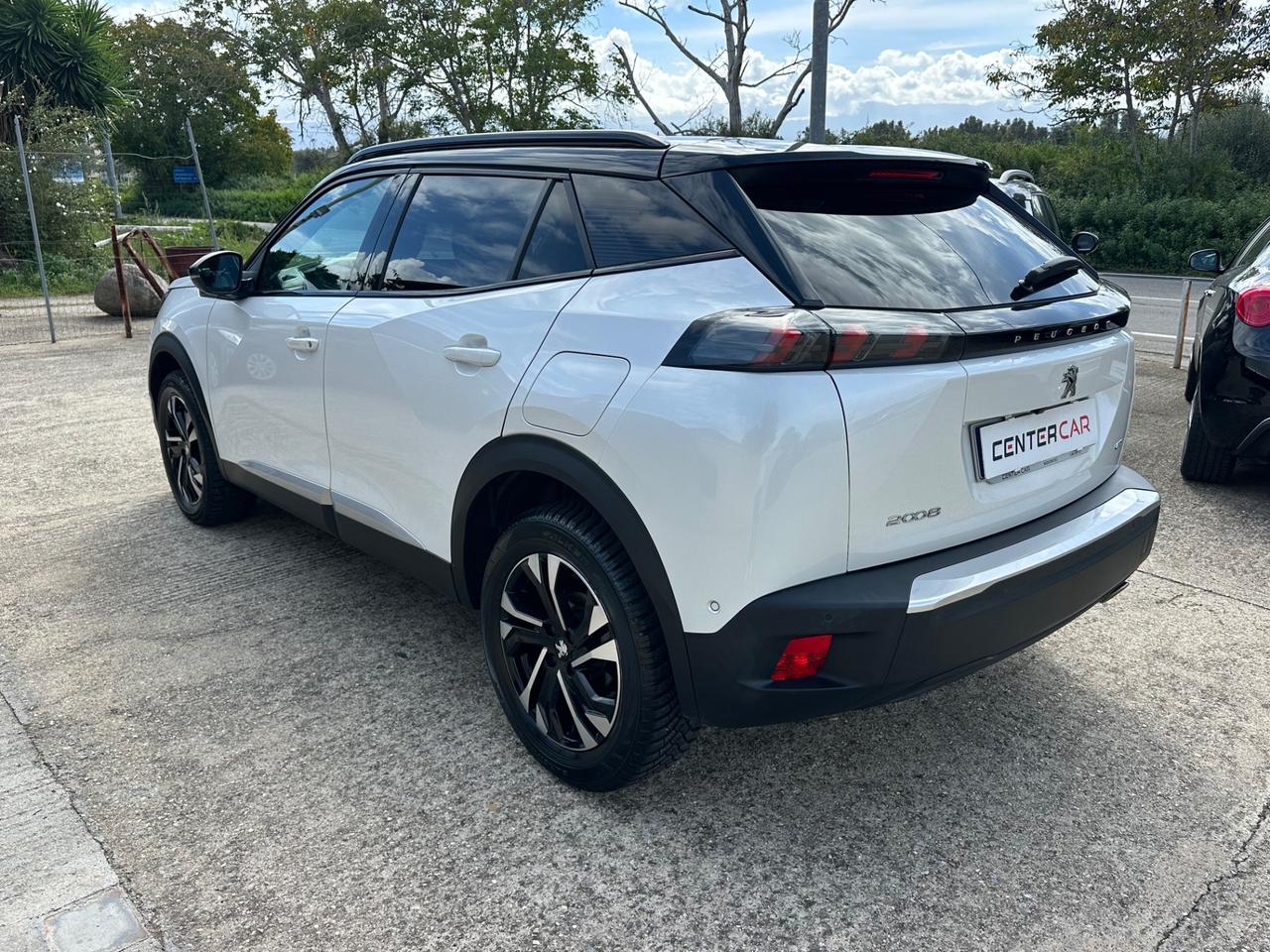 Peugeot 2008 BlueHDi 130 S&S EAT8 GT