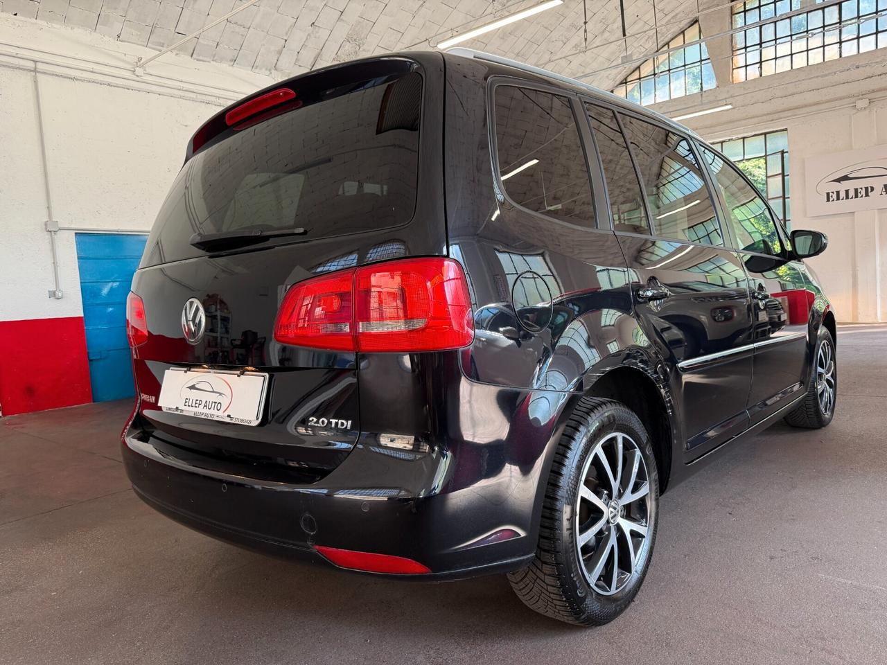 Volkswagen Touran 2.0 TDI 170 CV DSG - CINGHIA OK