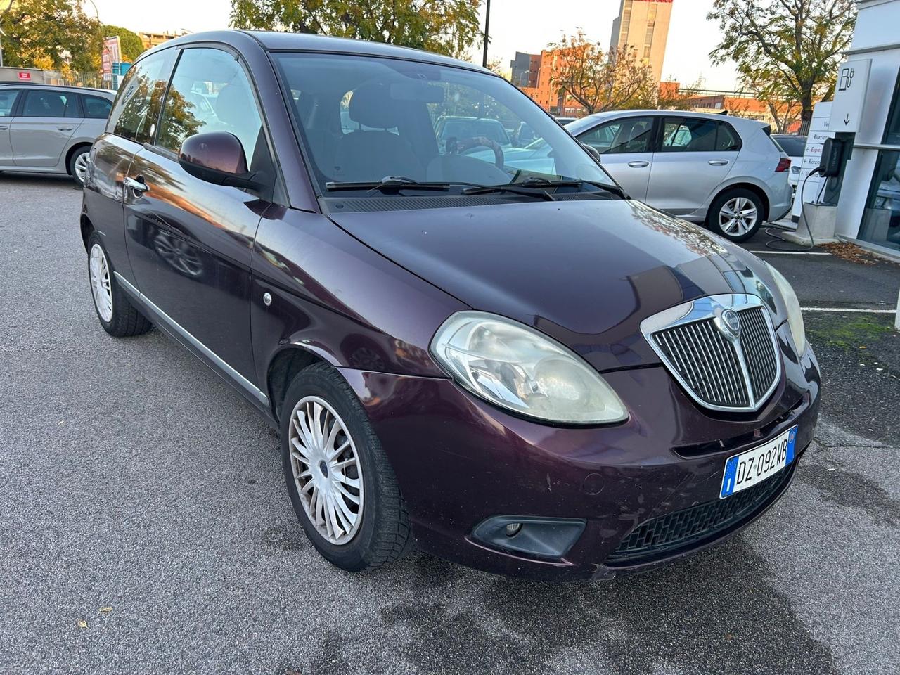 Lancia Ypsilon 1.4 Argento Ecochic GPL