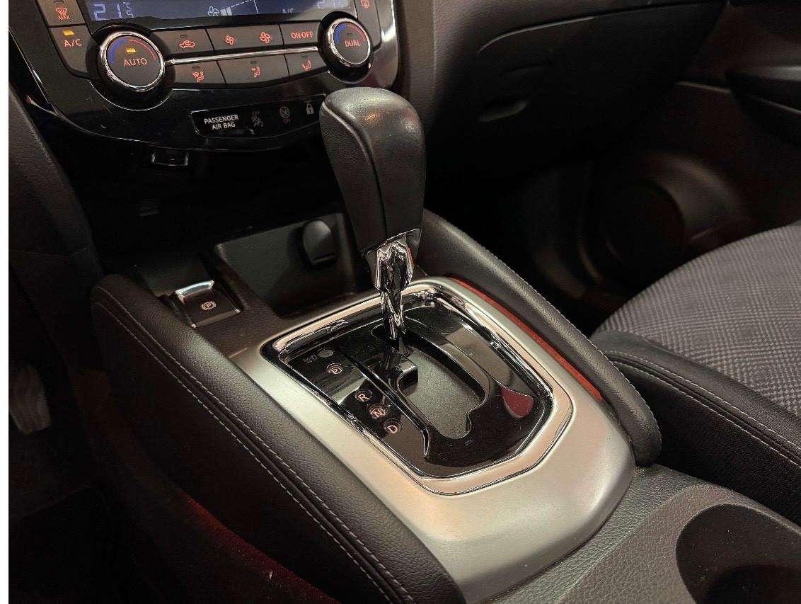 Nissan Qashqai 1.2 AUT-N-Connecta Tetto-UniPro-Garantita-Permute