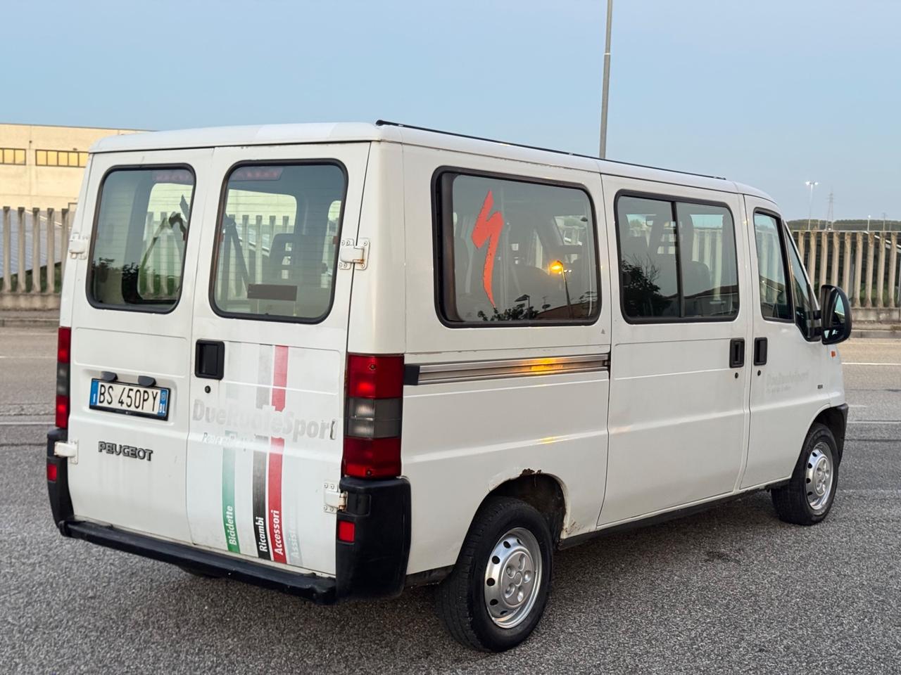 Peugeot Boxer 2.8 HDi 127cv 9 posti