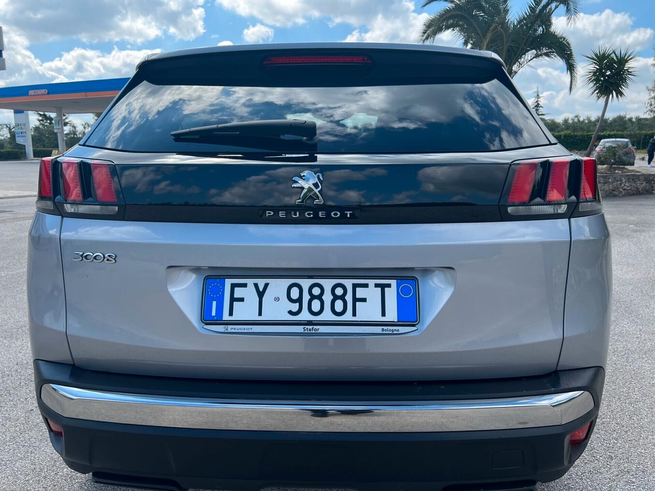 Peugeot 3008 BlueHDi 130 S&S EAT8 Business