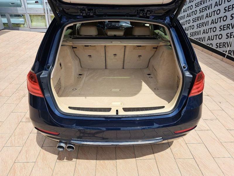 BMW Serie 3 Touring 320d xDrive Luxury