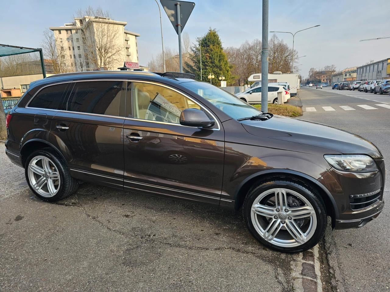 Audi Q7 3.0 V6 TDI 240cv Quattro*Pelle*Navi*Tetto*Bi-Xeno*21*7Posti*