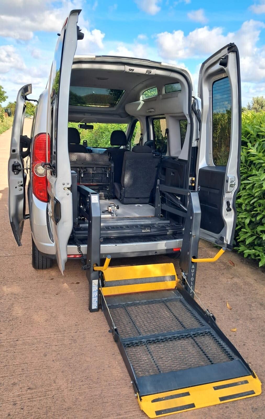 Fiat Doblo Doblò 1.6 TETTO ALTO TRASPORTO DISABILI EURO5