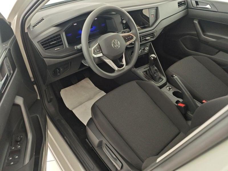 Volkswagen Polo 1.0 Young