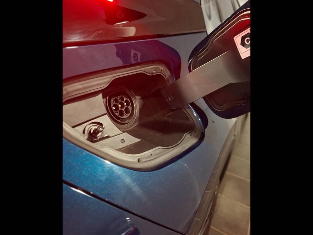 Toyota C-HR 2.0 PHEV Trend FWD E-CVT