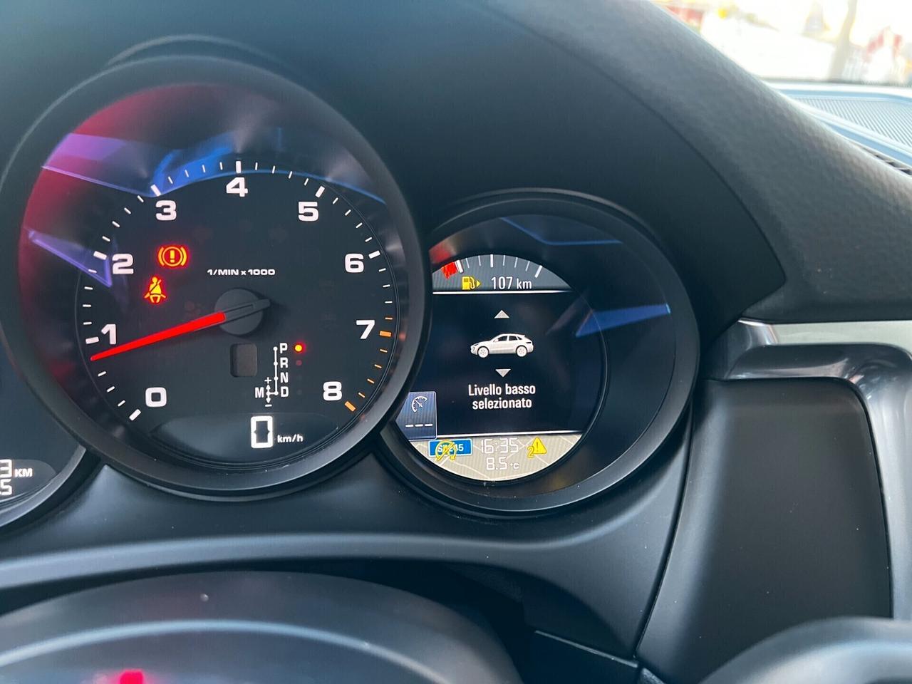 Porsche Macan 2.0 245- TETTO-PASM-TOTAL BLACK-FULL