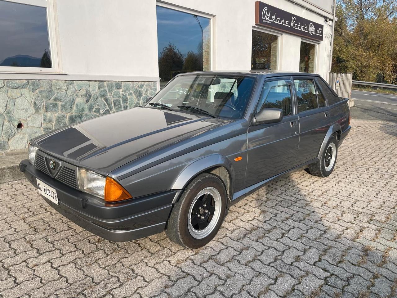 Alfa Romeo 75 2.0i Twin Spark